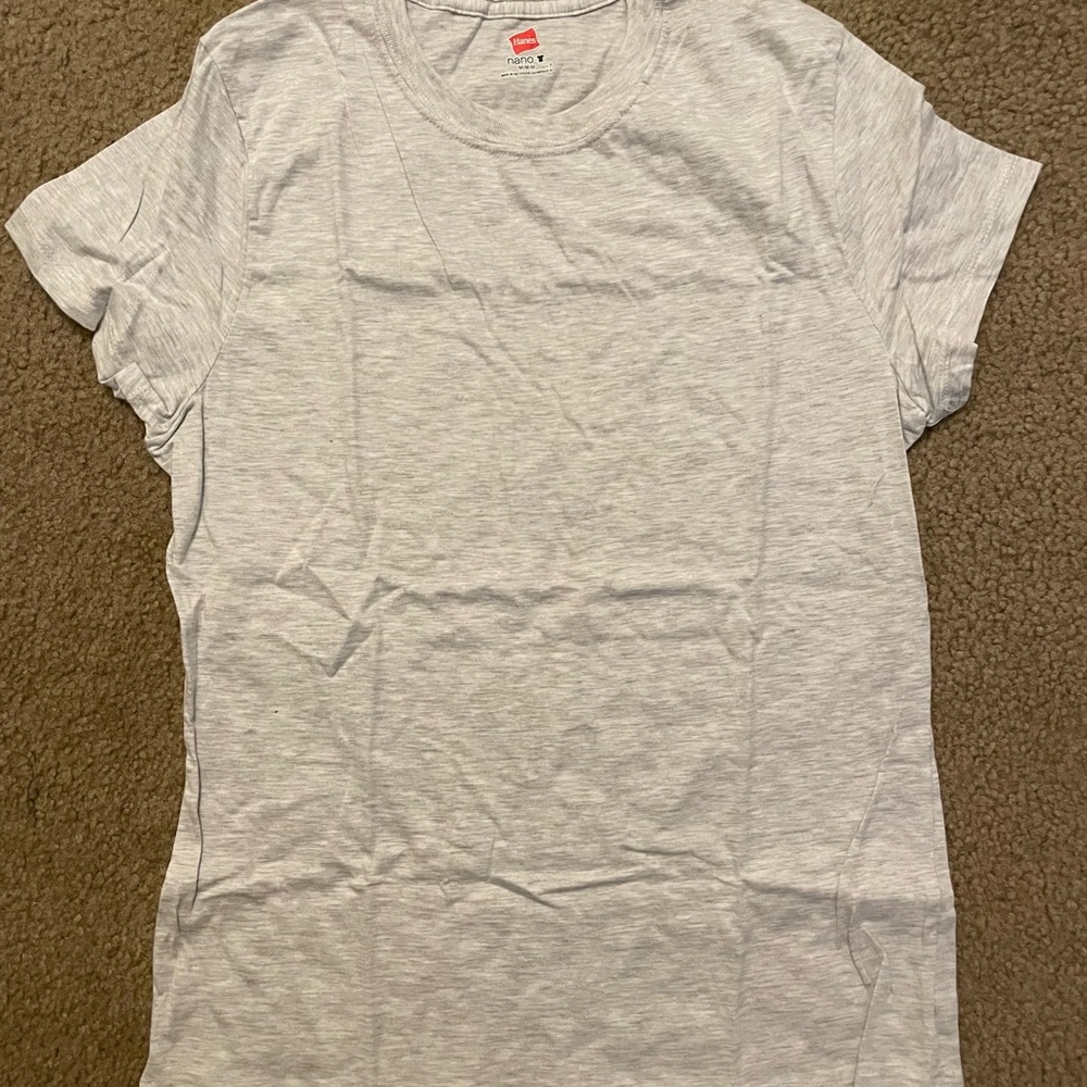 New Hanes Women’s Nano T. Size Medium.